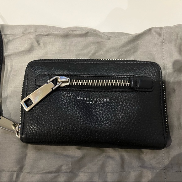 Marc Jacobs Wallet - Picture 1 of 9